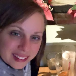 Meet your Posher, Carrie